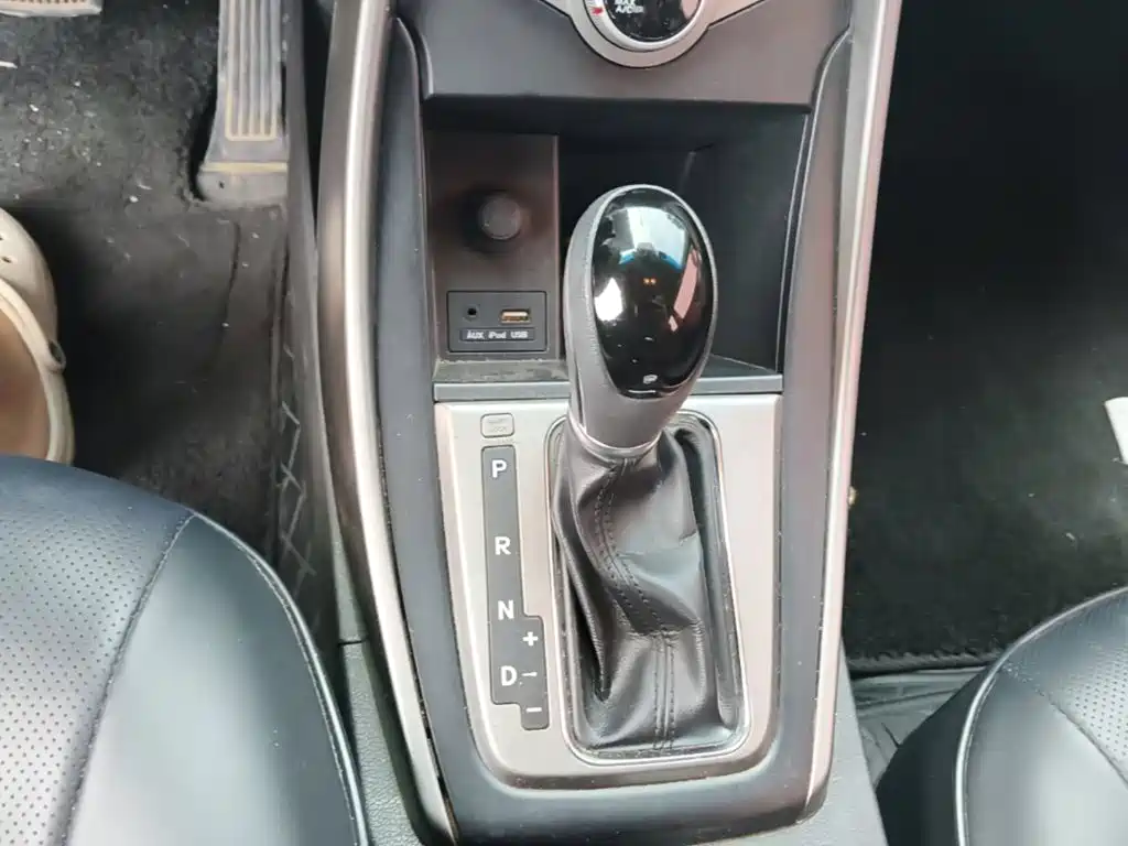 Hyundai Elantra 2018 — фото 14