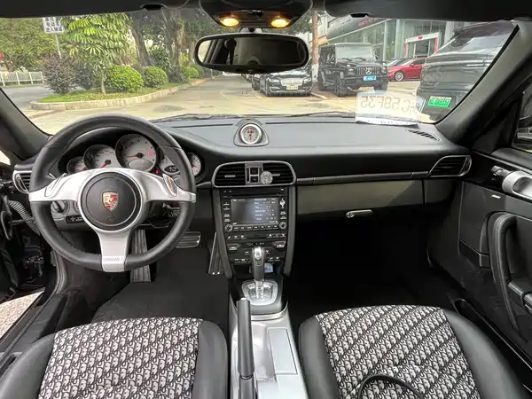Porsche 911 2012