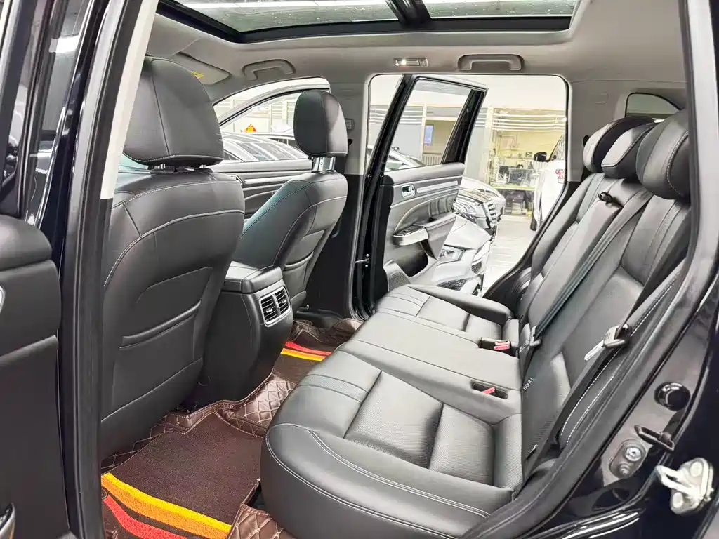 GAC Motor Trumpchi GS8 2021 — фото 8