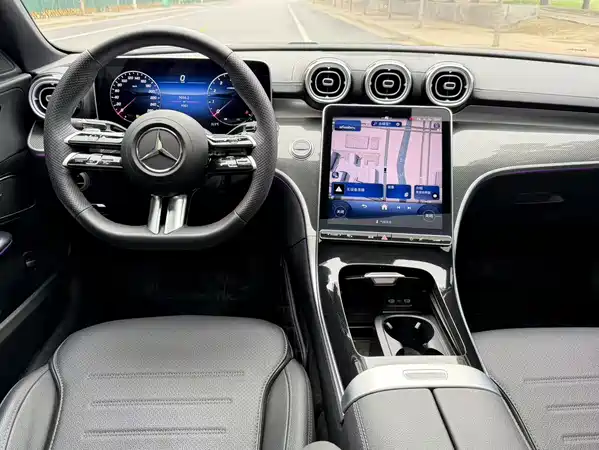 Mercedes-Benz C-Class 2025
