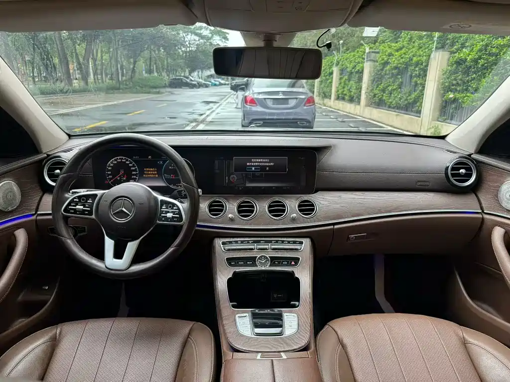 Mercedes-Benz E-Class 2018 — фото 3