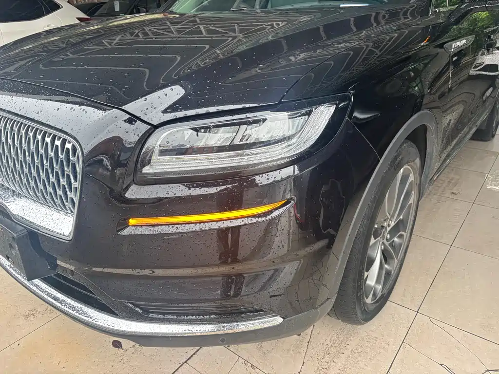 Lincoln Nautilus 2021
