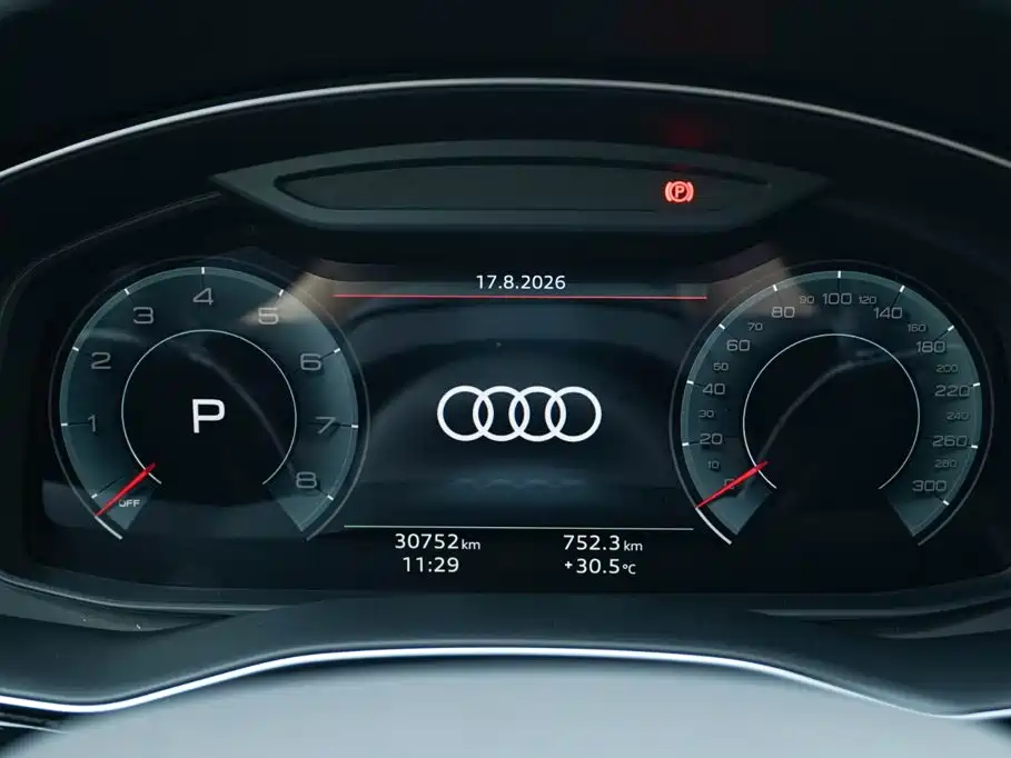 Audi Q7 2023 — фото 12