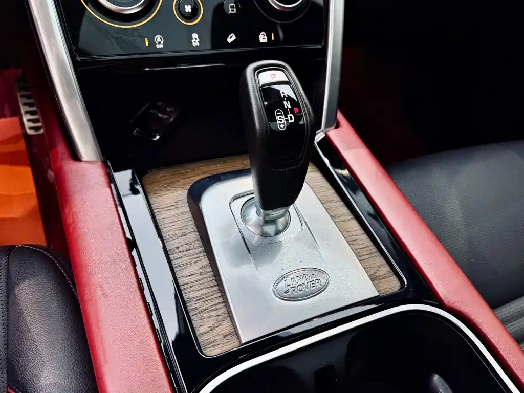 Land Rover Discovery Sport 2021 — фото 14