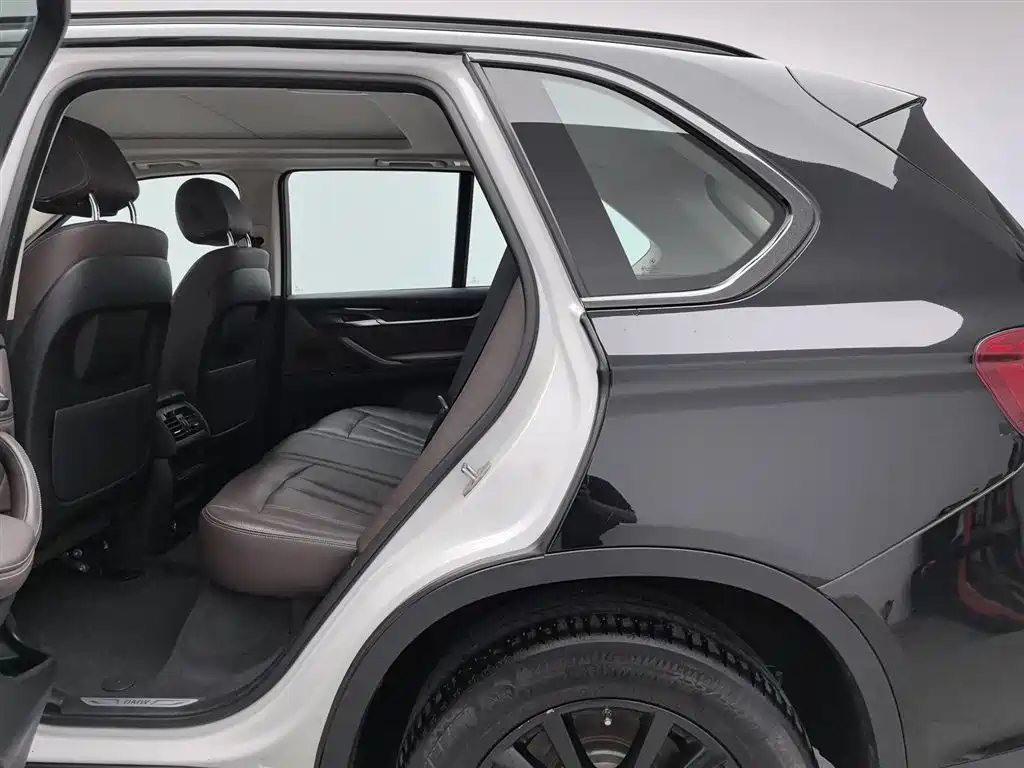 BMW X5 2016 — фото 15