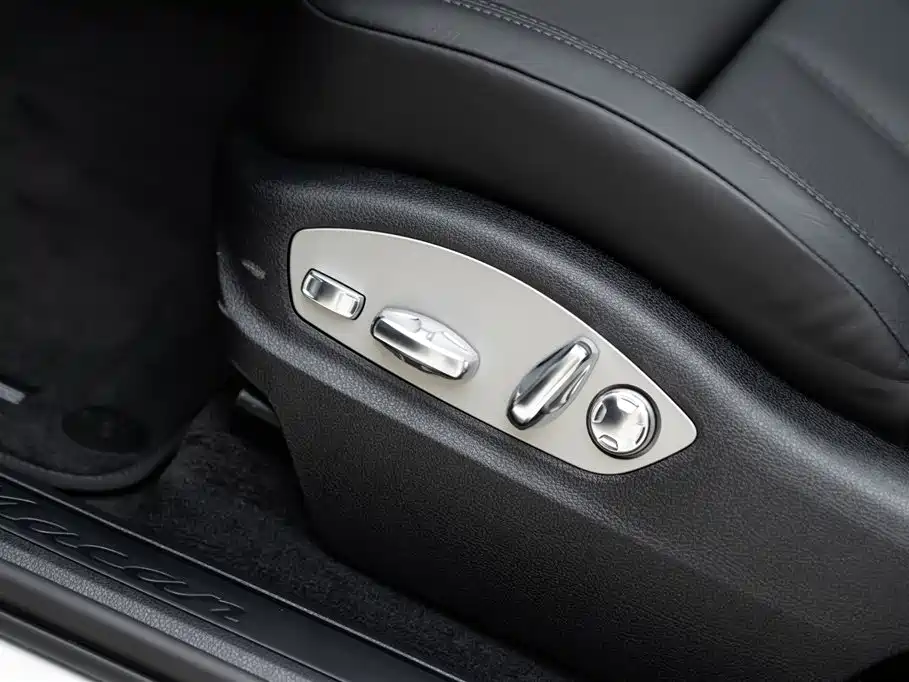 Porsche Macan 2022 — фото 17