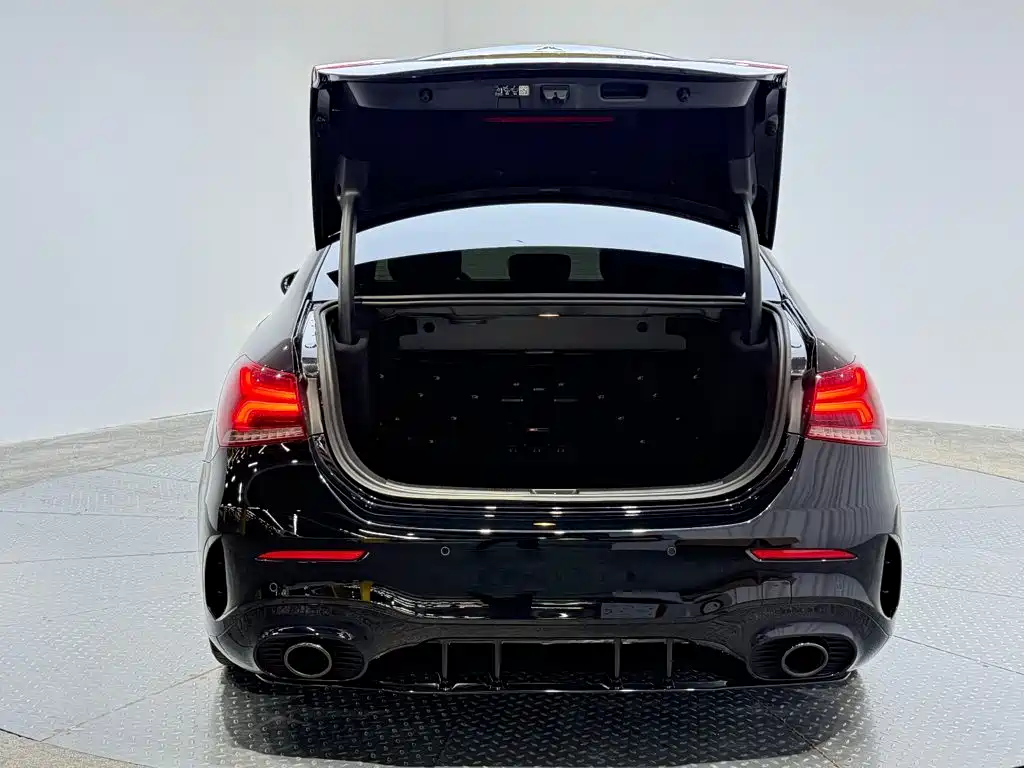 Mercedes-Benz A-Class AMG 2023 — фото 13