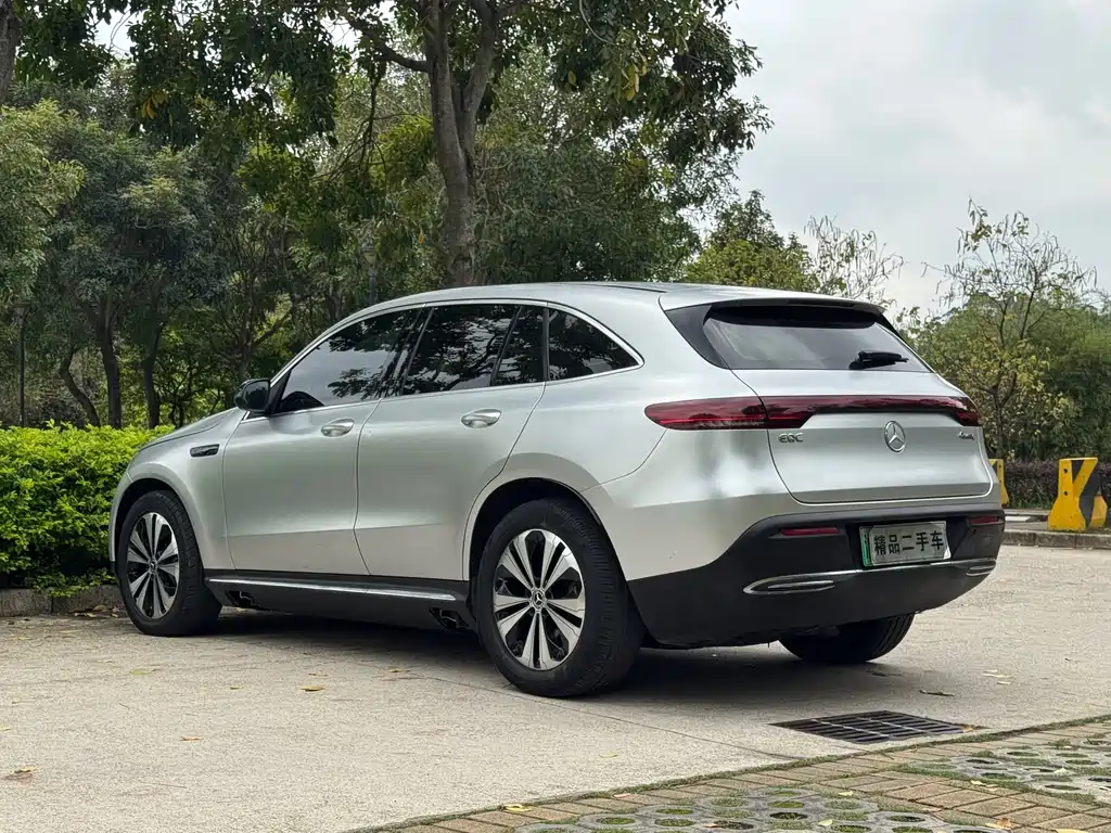 Mercedes-Benz EQC 2021