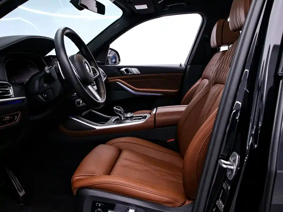 BMW X7 2022 — фото 16