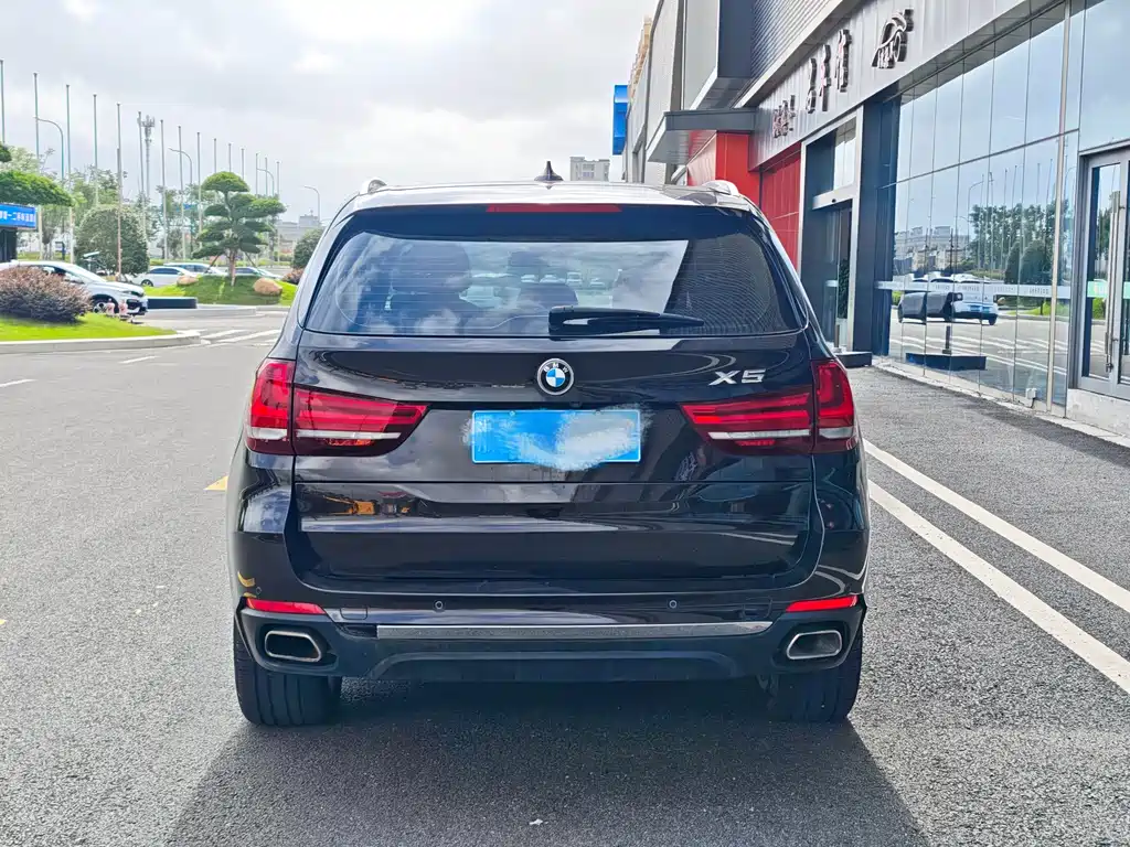 BMW X5 2018 — фото 8