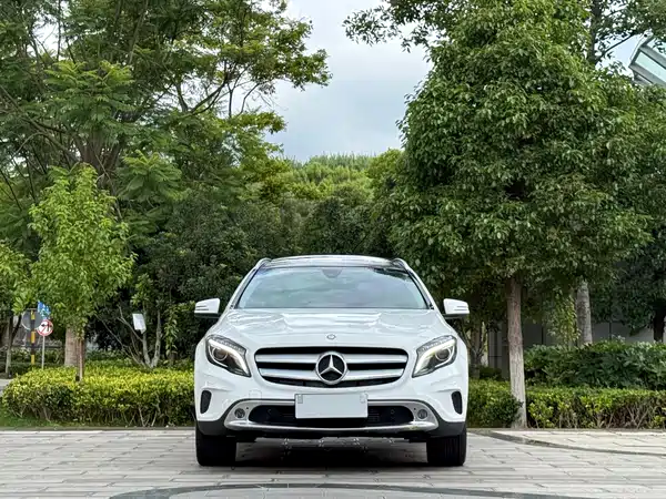 Mercedes-Benz GLA 2017