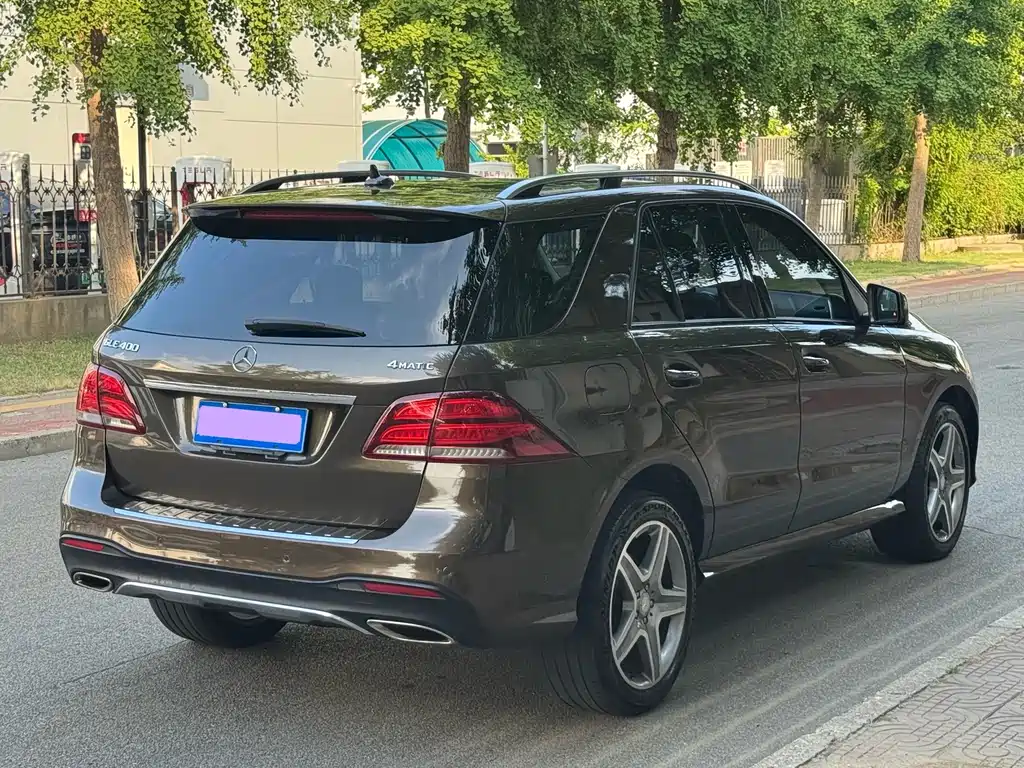 Mercedes-Benz GLE 2016