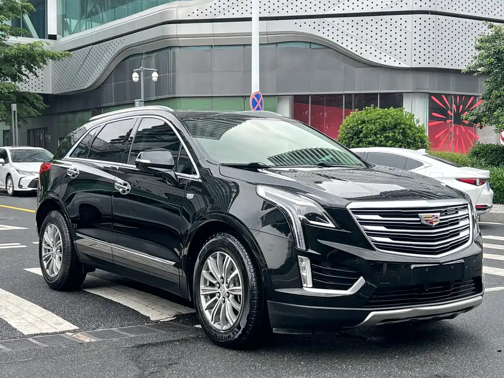 Cadillac XT5 2017 — фото 3