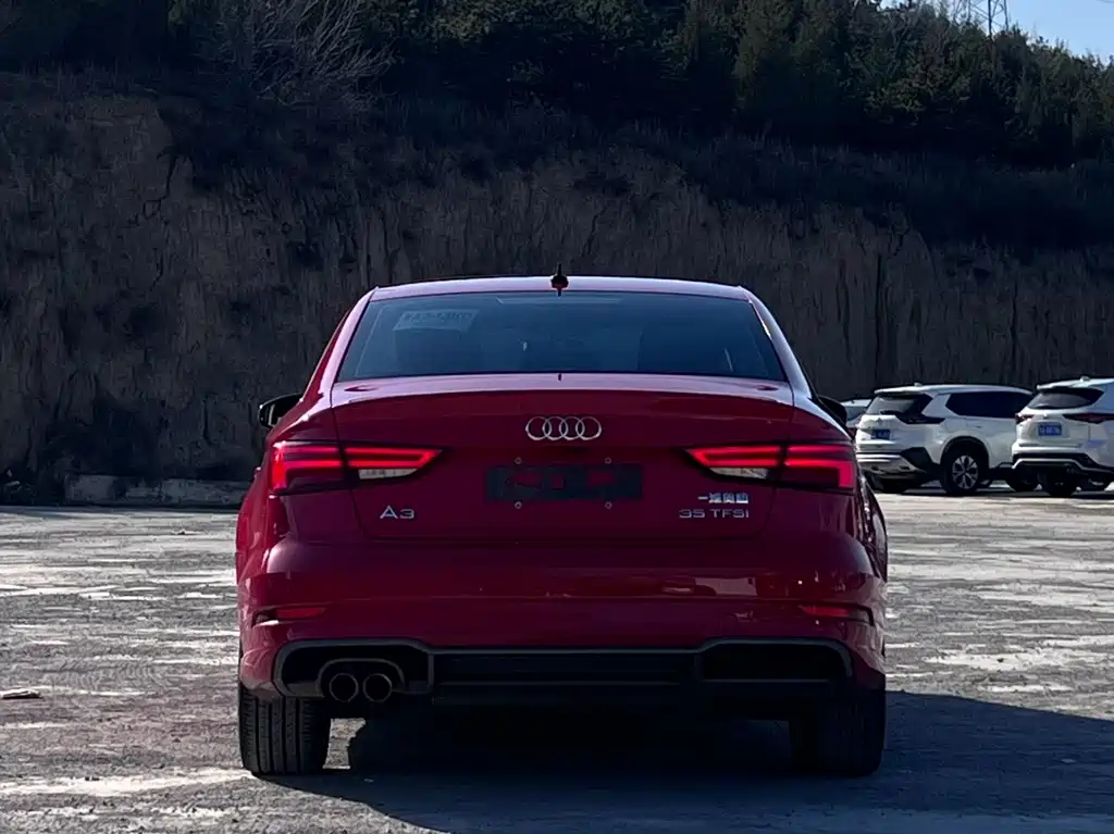 Audi A3 2019 — фото 4