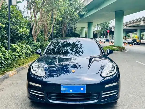 Porsche Panamera 2016