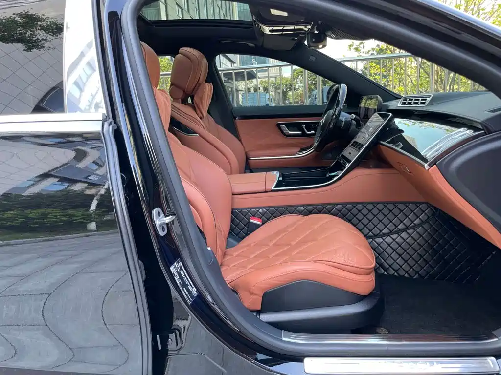 Mercedes-Benz Maybach S-Class 2024 — фото 20