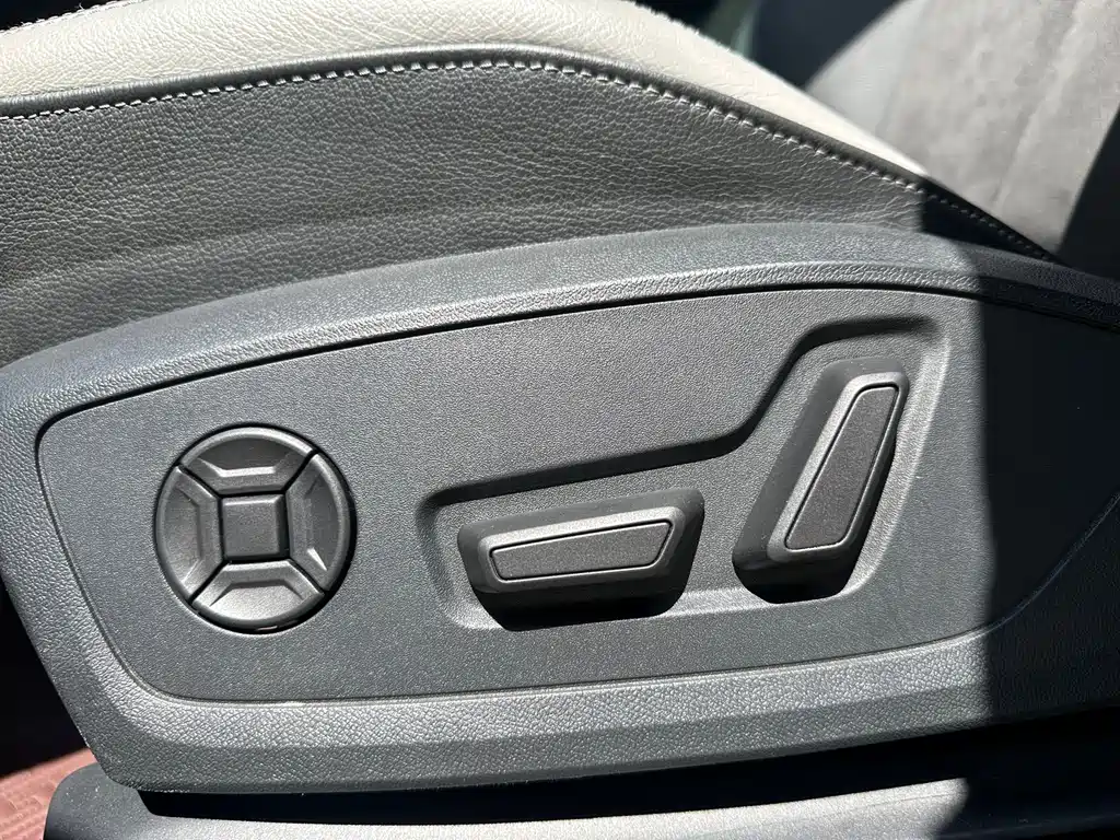 Audi Q3 2022 — фото 12