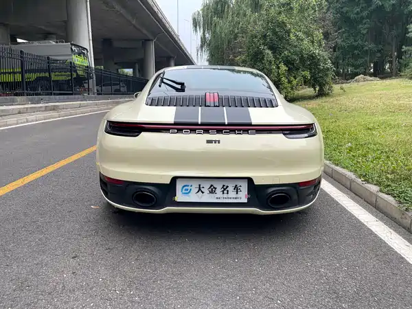 Porsche 911 2020