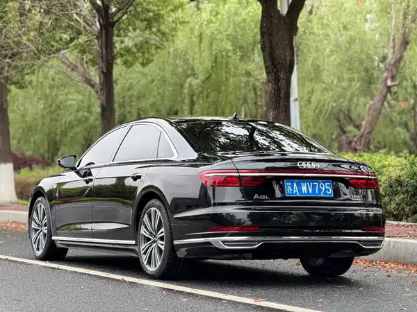 Audi A8 2021