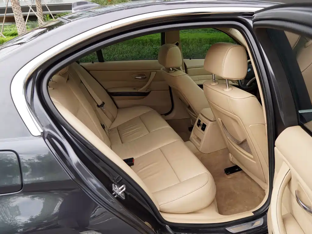 BMW 3 Series 2012 — фото 14