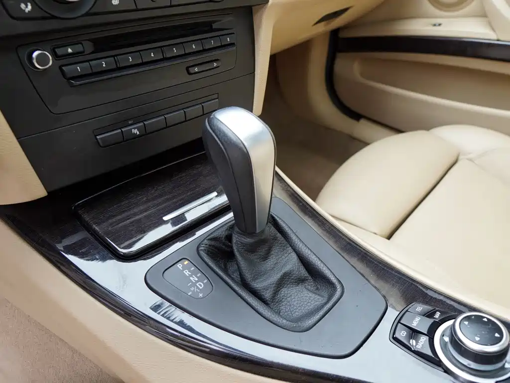 BMW 3 Series 2012 — фото 19