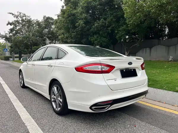 Ford Mondeo 2015