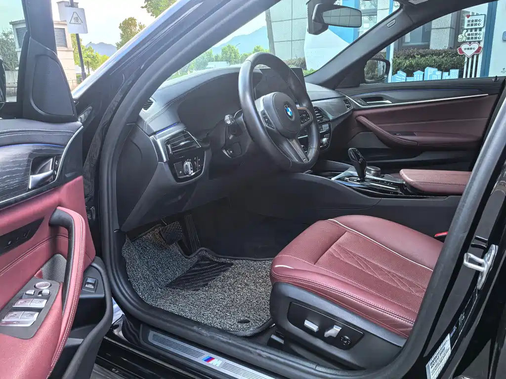BMW 5 Series 2020