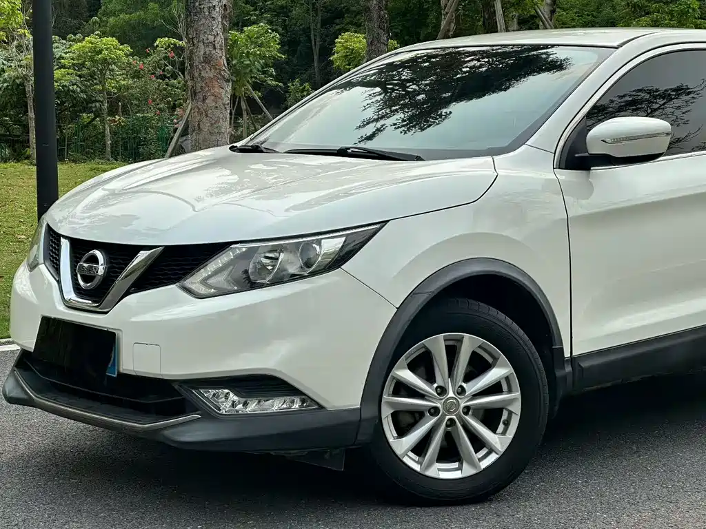 Nissan Qashqai 2015 — фото 3