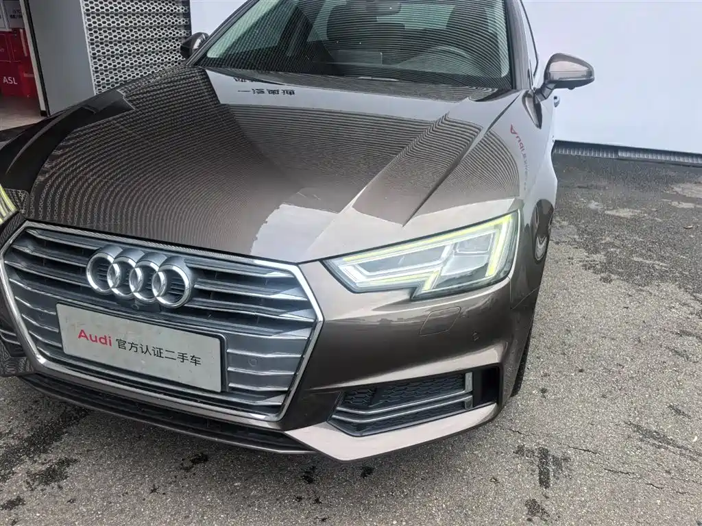 Audi A4L 2018 — фото 13