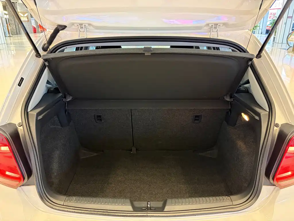 Volkswagen Polo 2015