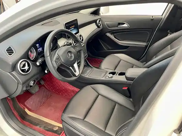 Mercedes-Benz GLA 2016