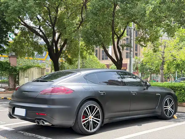 Porsche Panamera 2016