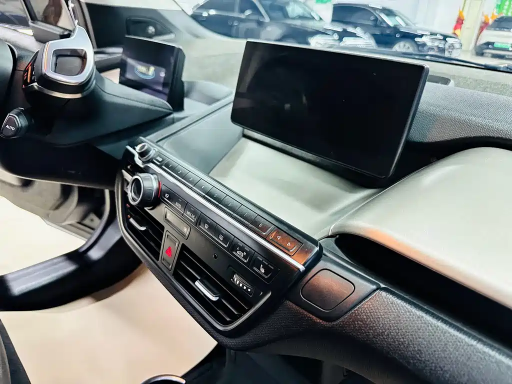 BMW i3 2019 — фото 24