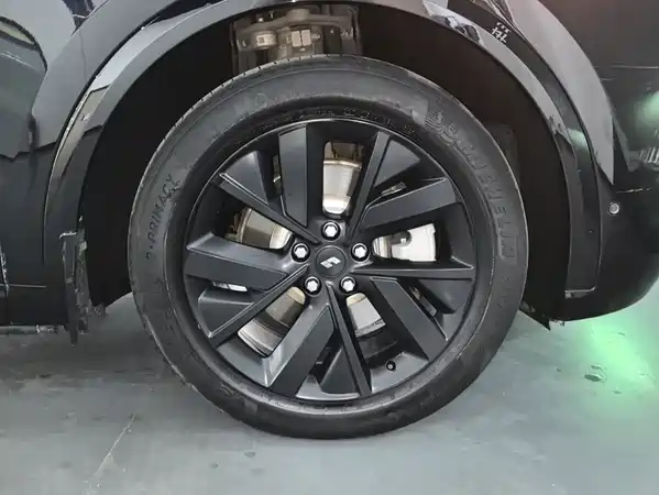 Li Auto L8 2024