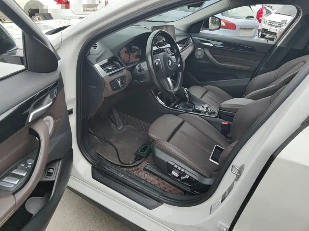 BMW X2 2022 — фото 16