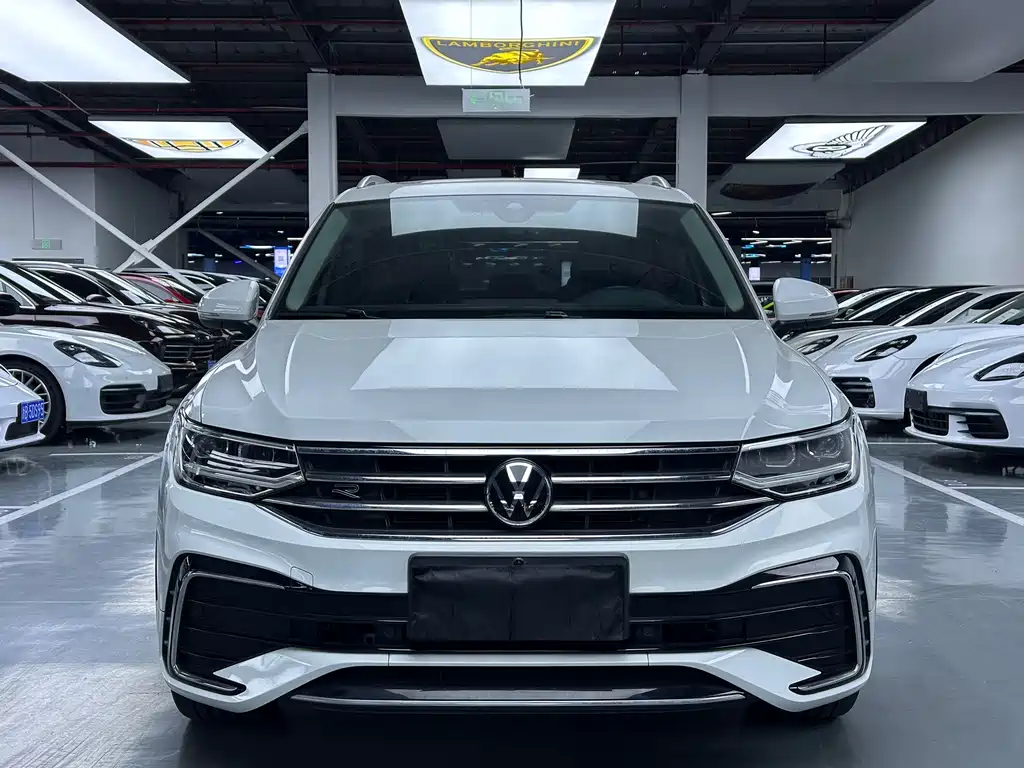 Volkswagen Tiguan L 2024