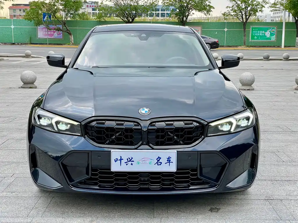 BMW 3 Series 2023 — фото 2