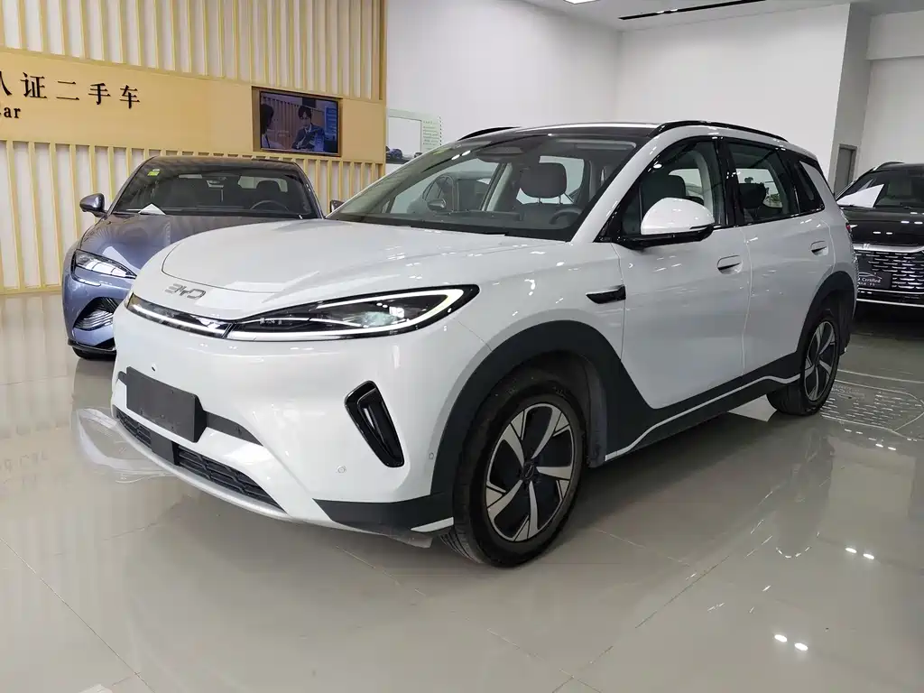 BYD Sealion 05 EV 2025 — фото 1