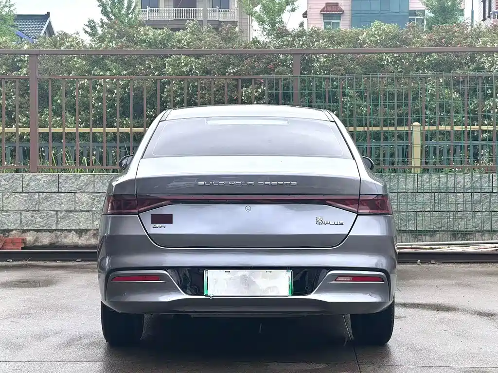 BYD Qin PLUS 2023 — фото 9