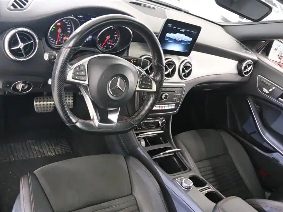 Mercedes-Benz CLA 2017 — фото 10