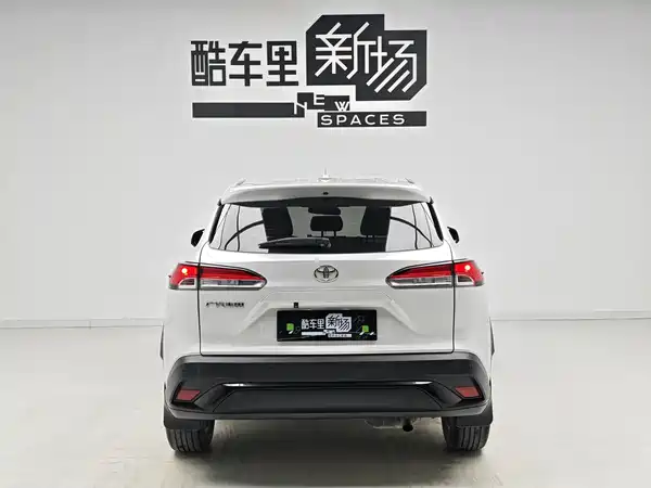 Toyota Frontlander 2023