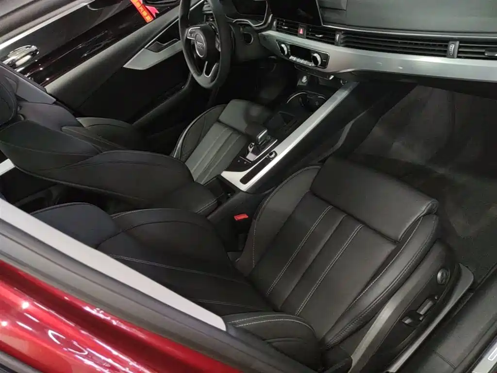 Audi A4L 2021 — фото 25