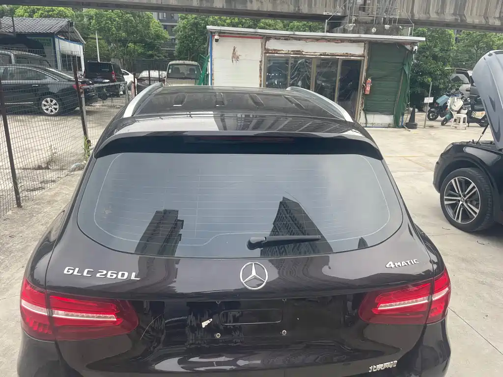 Mercedes-Benz GLC 2018 — фото 30