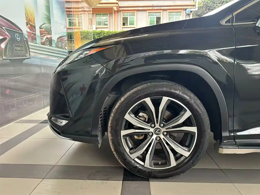 Lexus RX 2020 — фото 11