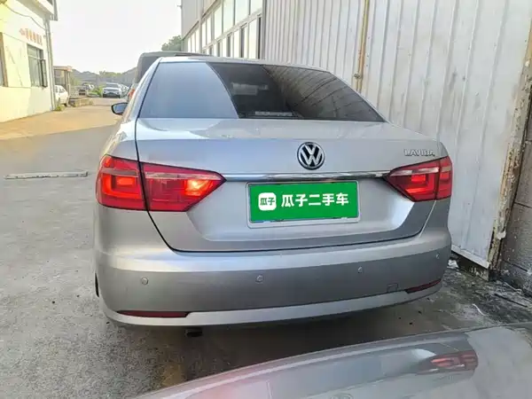 Volkswagen Lavida 2015