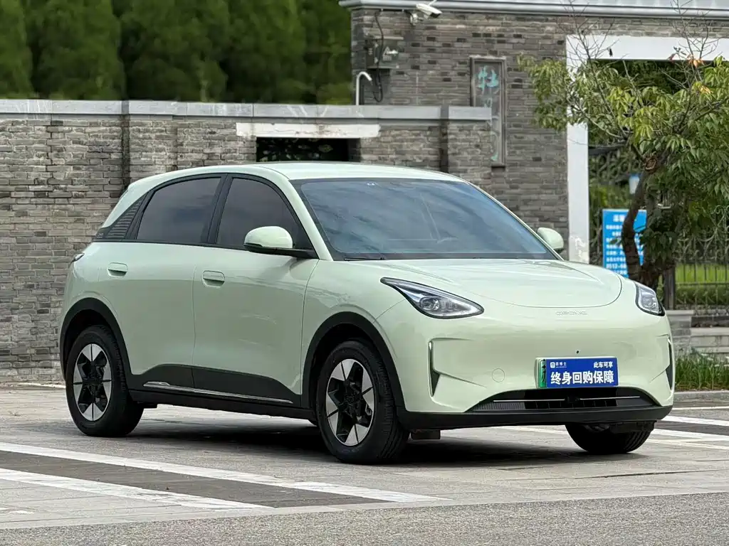 Geely Galaxy Starwish 2025 — фото 2