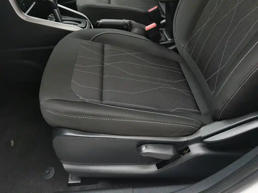 Ford EcoSport 2018 — фото 20