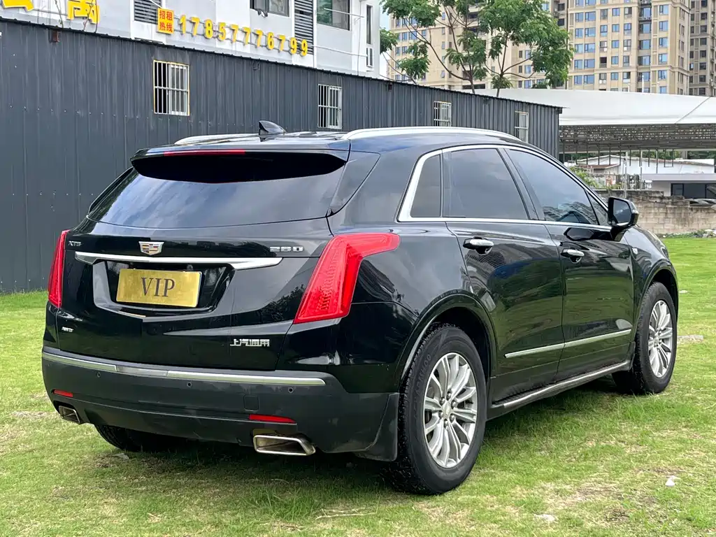 Cadillac XT5 2018 — фото 12