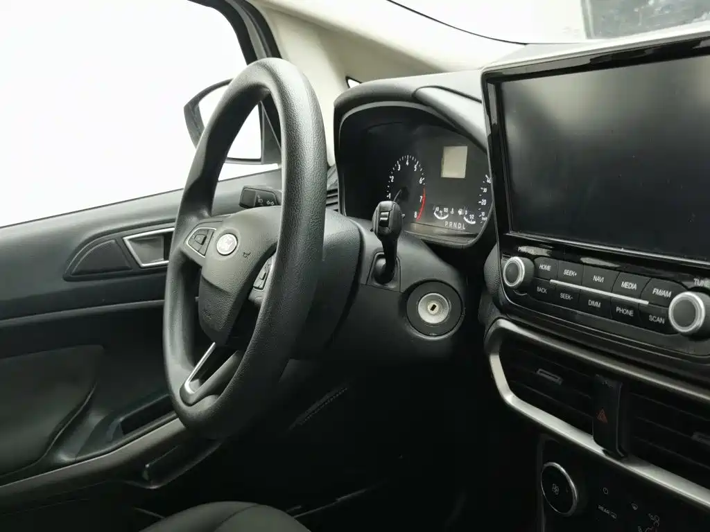 Ford EcoSport 2018 — фото 22