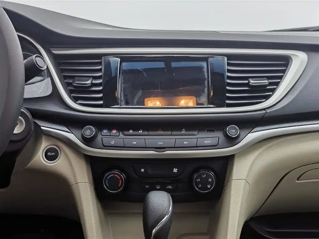 Buick Excelle 2020 — фото 12